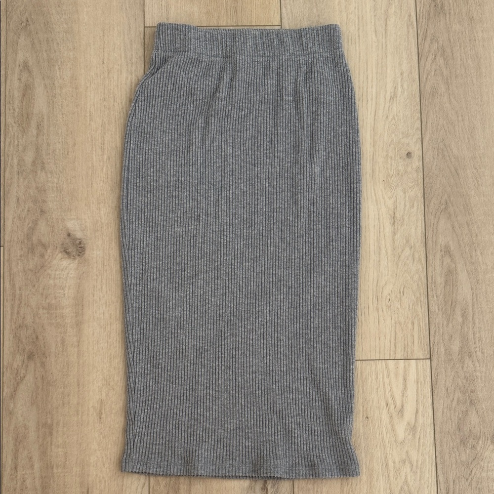 Babaton Charcoal Ribbed Midi Skirt